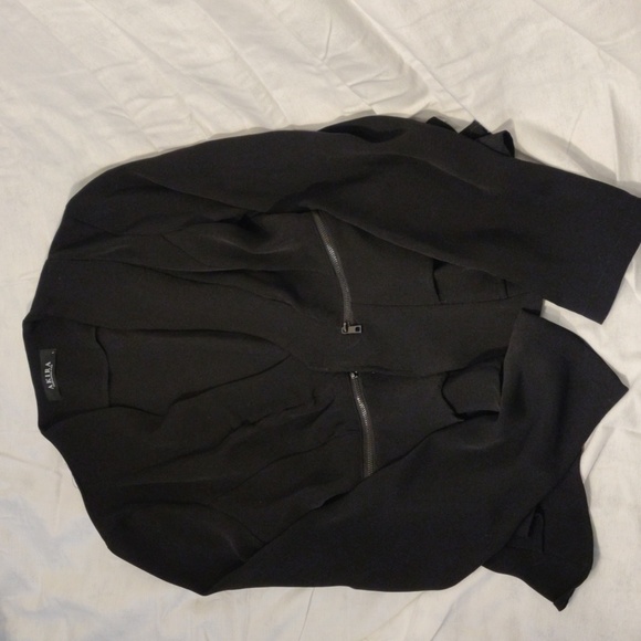 AKIRA. Large Black Blazer - Picture 6 of 9